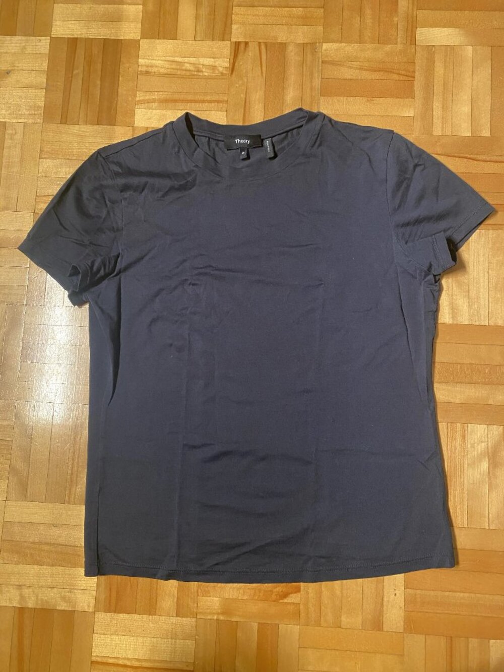 Theory Tiny Tee in 100% Organic Pima Cotton (navy blue)